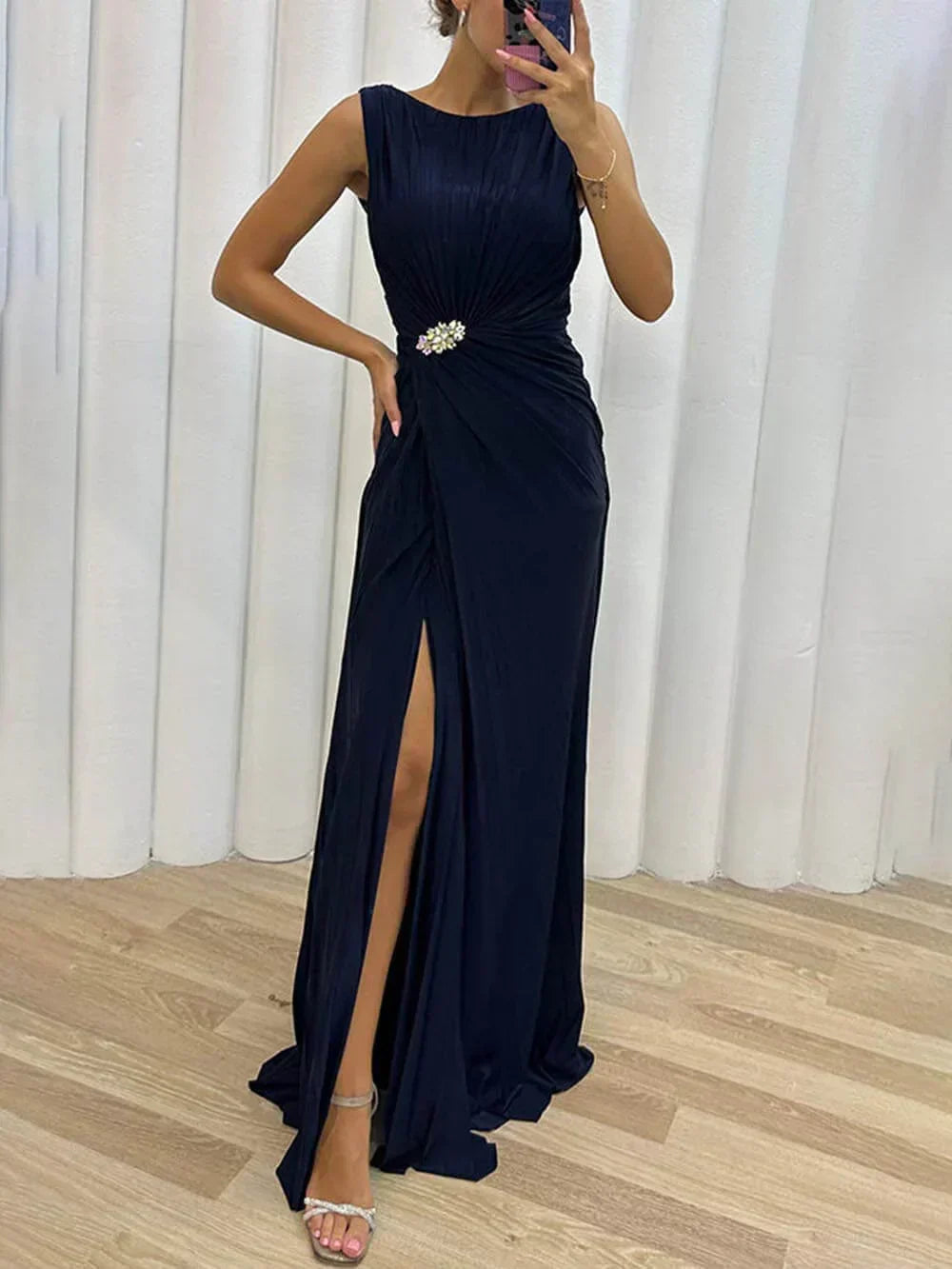 Kendra - Timeless Figure-Flattering Split Maxi Dress
