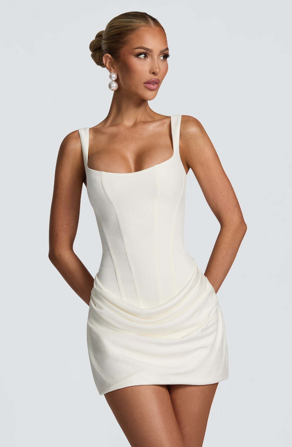 ARIA| Hourglass Mini