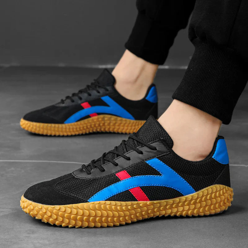Lunari Sneakers